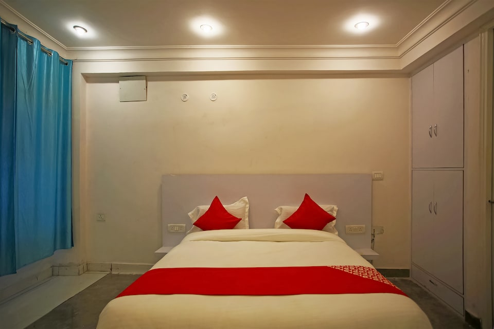SPOT ON 49033 Sky Residency, Okhla Jasola Delhi, Delhi