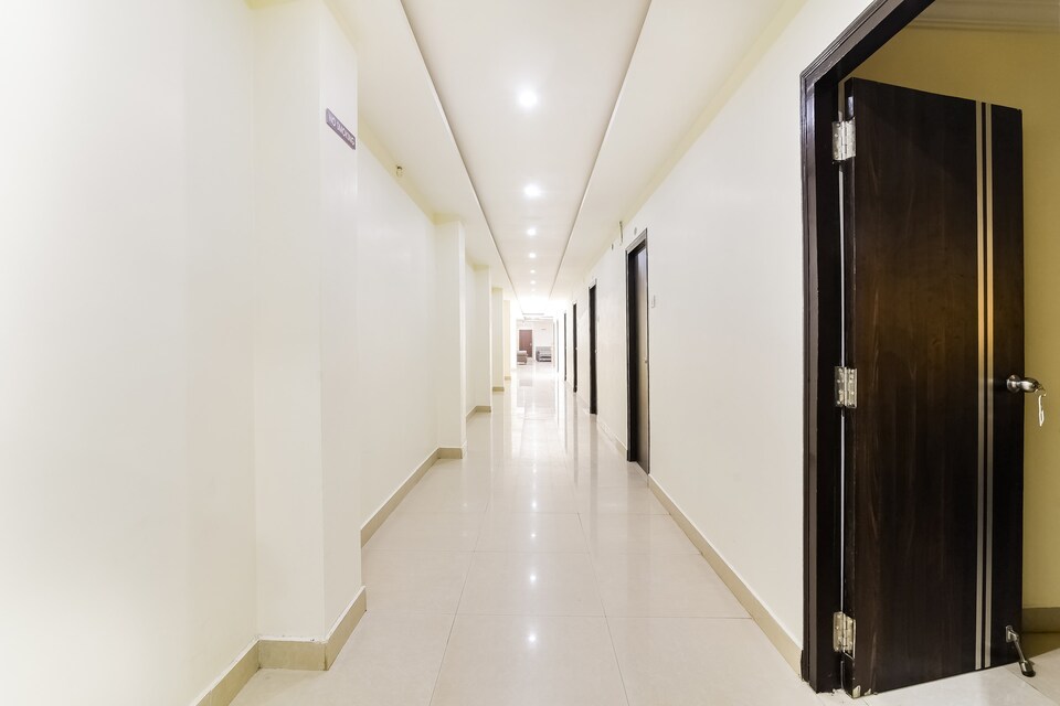 Capital O Hotel Shri Balaji Residency, kadapa, Kadapa