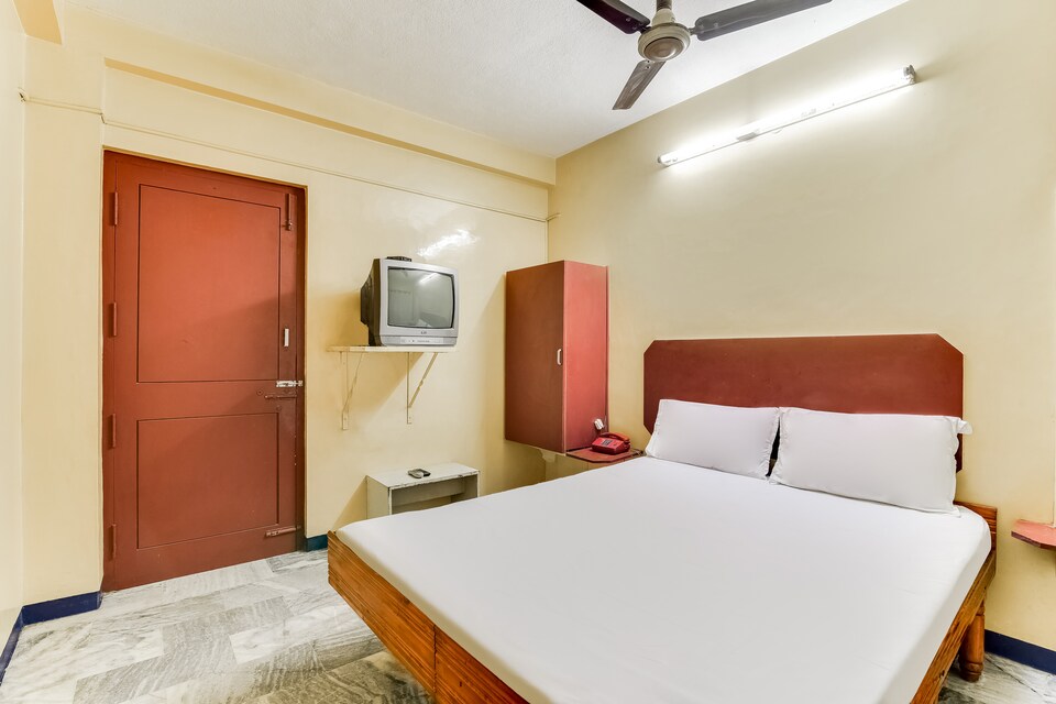 OYO 49055 Hotel D.s.r Lodge, Krishnagiri, Krishnagiri