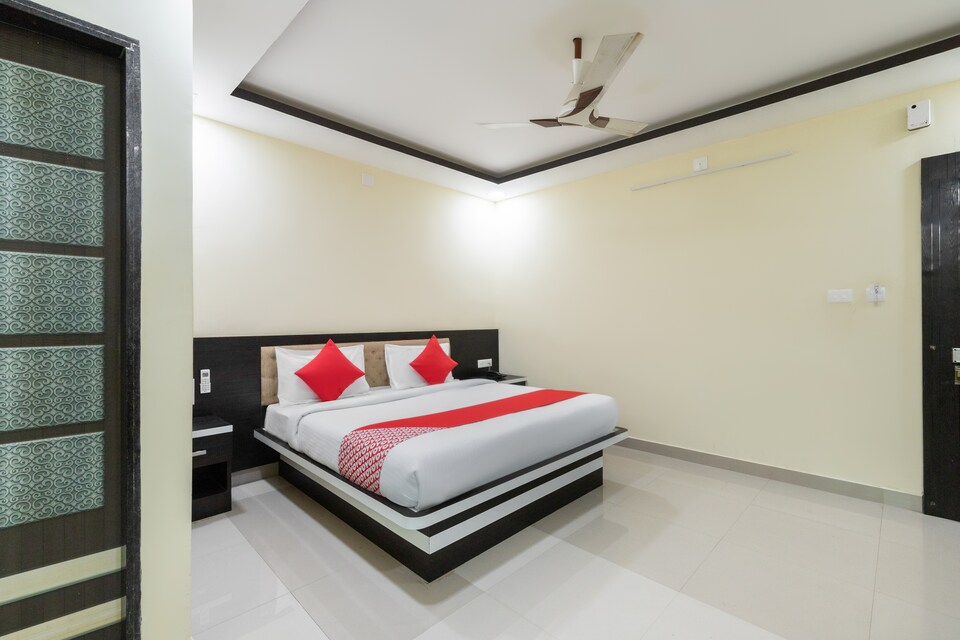 OYO 49062 Forum Comfort Boarding & Lodging, Puttur, Puttur