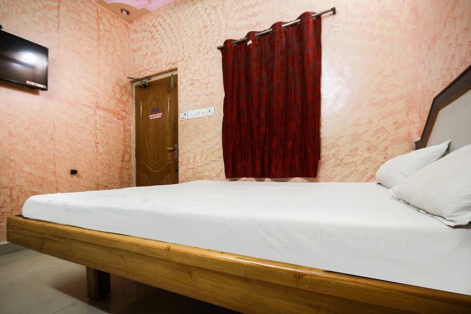 Hotel O Sri Lakshmi Narasimha, Sholinghur, Sholinghur