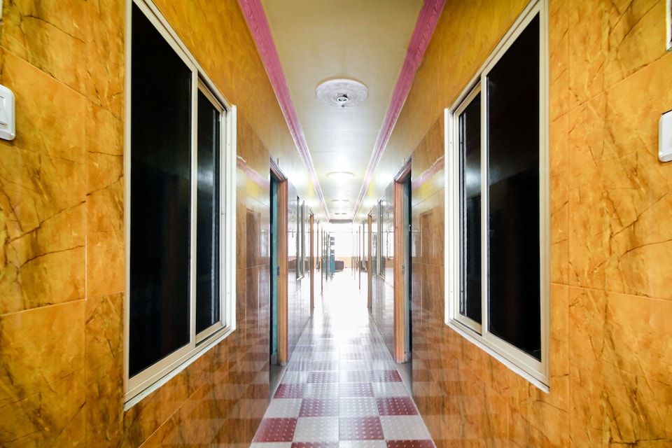 Hotel O Sri Lakshmi Narasimha, Sholinghur, Sholinghur