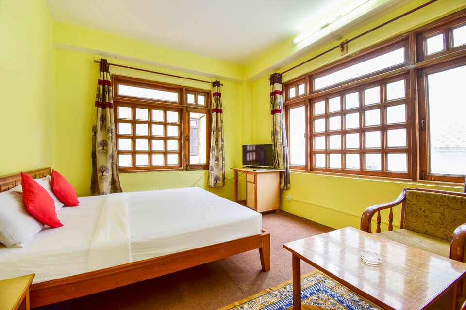 OYO 49082 Om Hotel And Restaurant, Pooh, Spiti