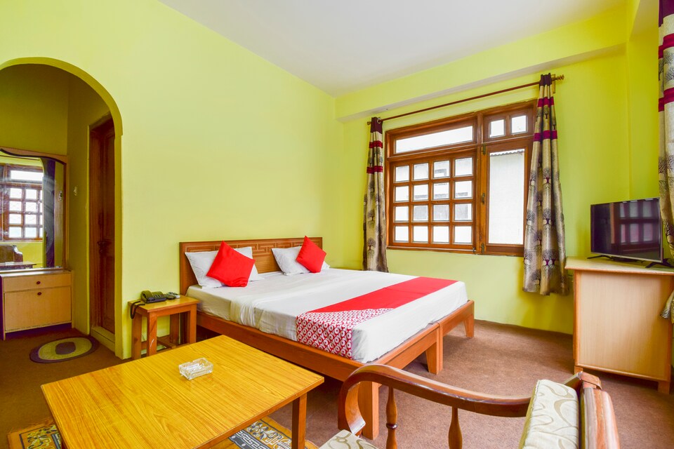 OYO 49082 Om Hotel And Restaurant, Pooh, Spiti
