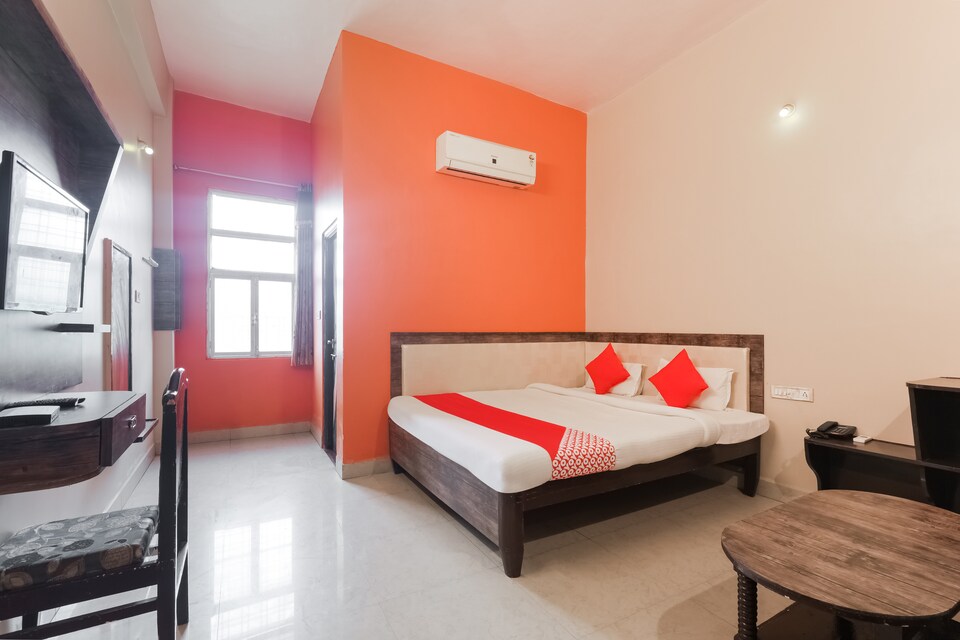 OYO 49090 G K Jain, Guna, Guna