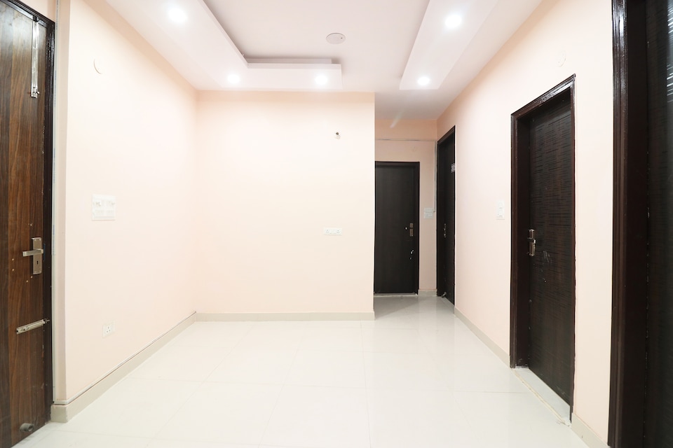 Hotel O AMANTRA RESIDENCY , Dwarka Delhi, Delhi
