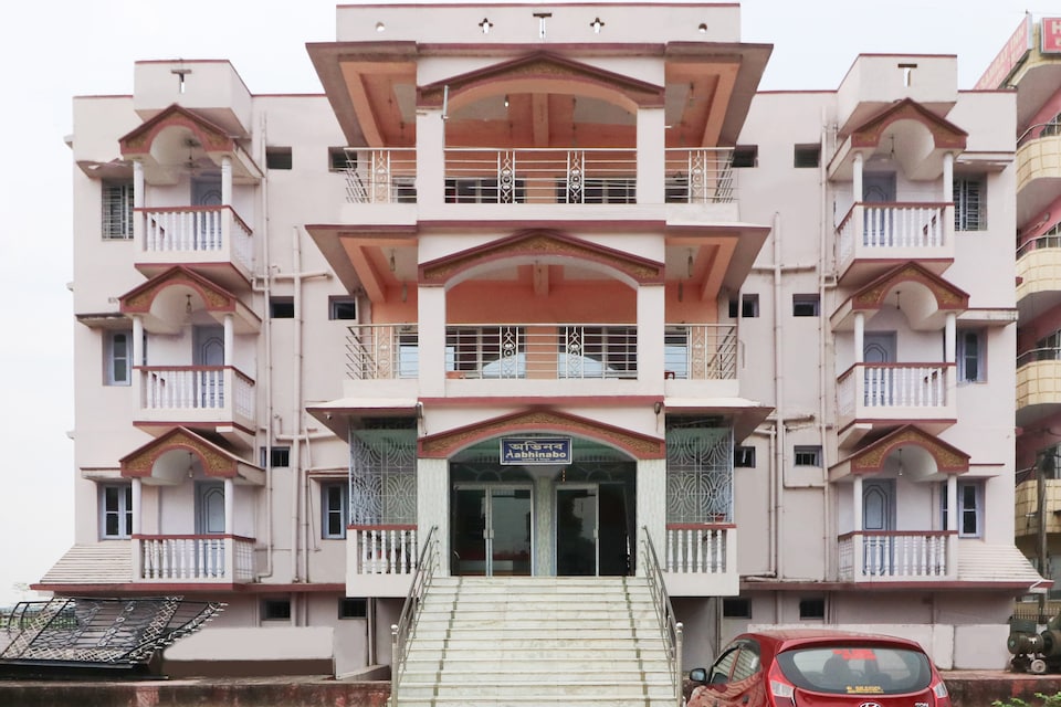 OYO 49122 Abhinabo Lodge, Tarapith, Tarapith