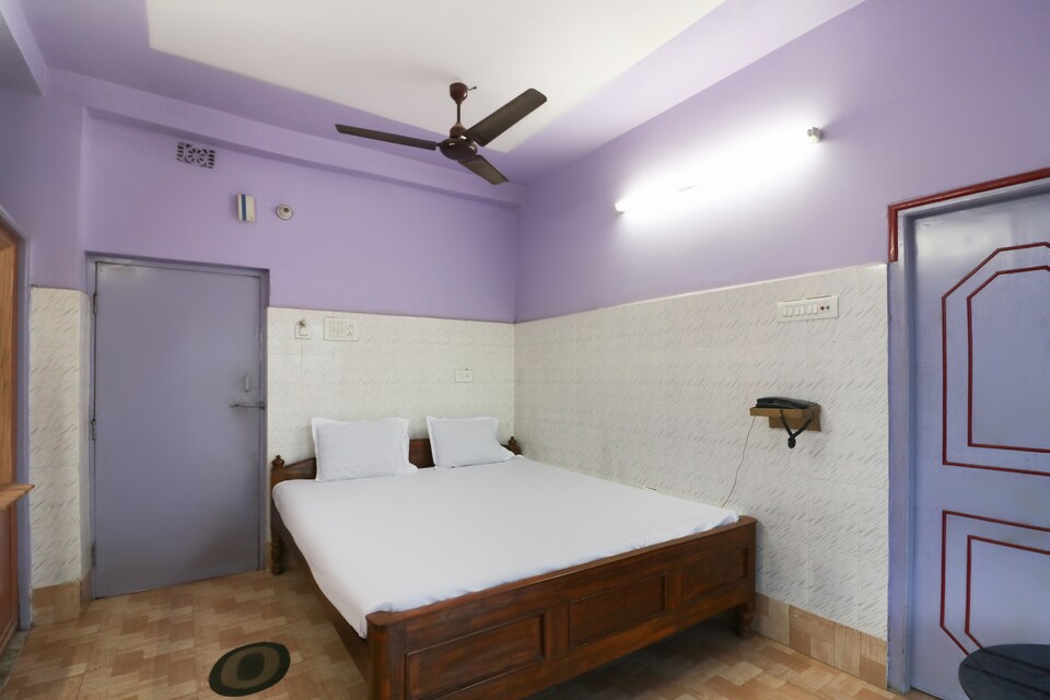 OYO 49122 Abhinabo Lodge, Tarapith, Tarapith