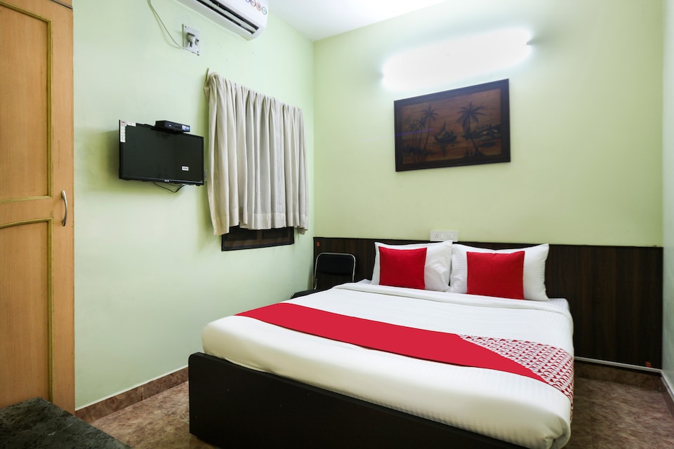 OYO 49128 Beehive Candour, Perumbakkam, Chennai