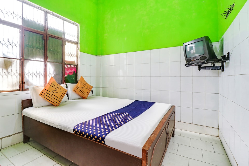 SPOT ON 49150 Abhay Hotel, Rambagh Allahabad, Prayagraj