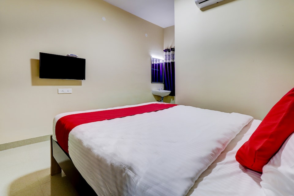 OYO 49167 Uv Residency, Coimbatore Airport, Coimbatore