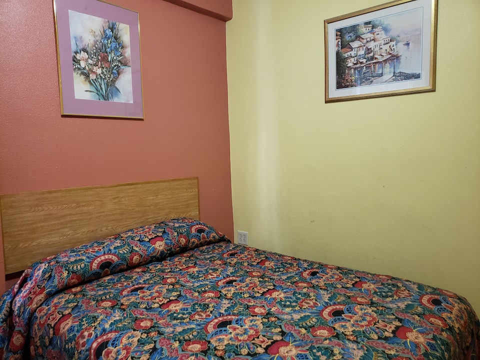 OYO Hotel San Francisco Elite, C94102, San Francisco CA