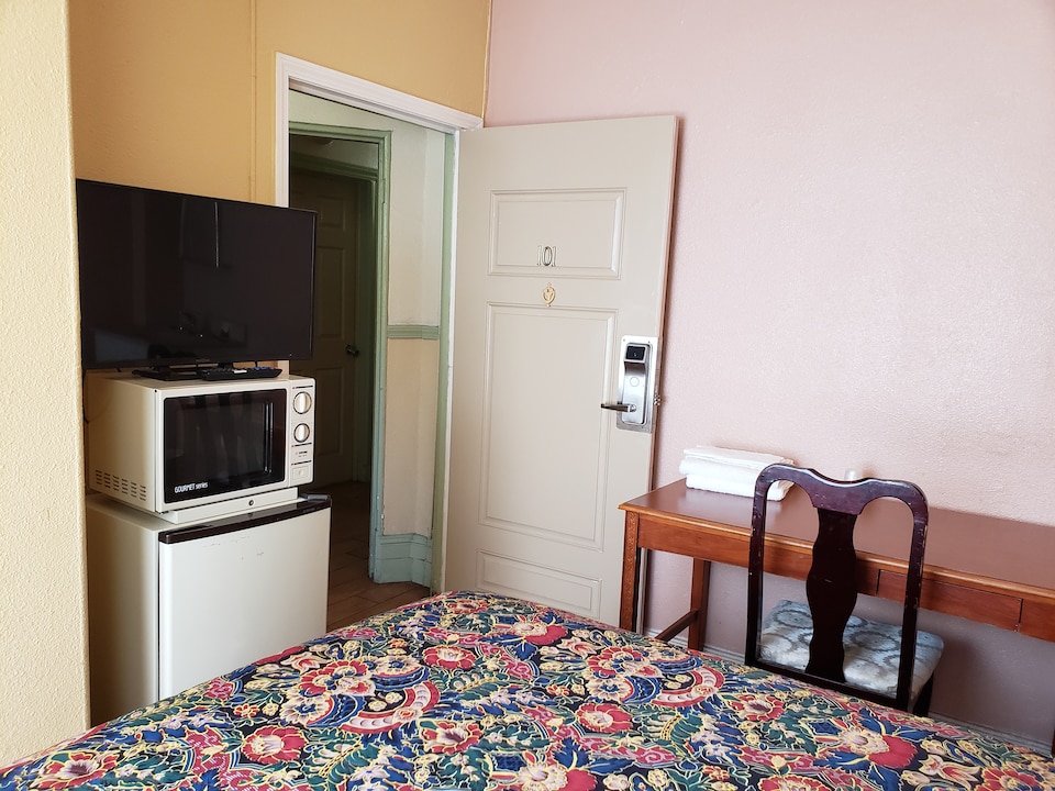 OYO Hotel San Francisco Elite, C94102, San Francisco CA