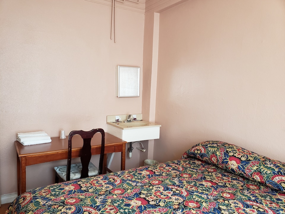 OYO Hotel San Francisco Elite, C94102, San Francisco CA