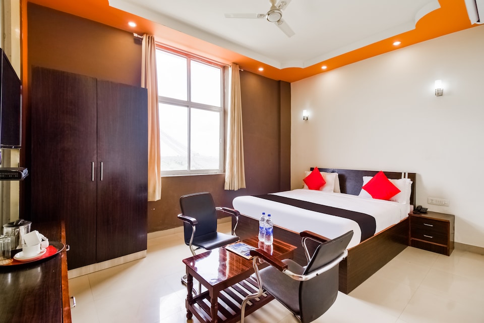 Capital O 49172 Kv Hotel & Restaurant, Chomu, Reengus