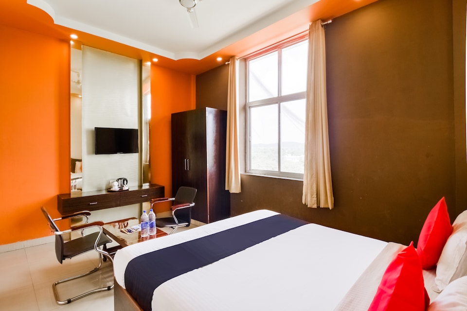 Capital O 49172 Kv Hotel & Restaurant, Chomu, Reengus