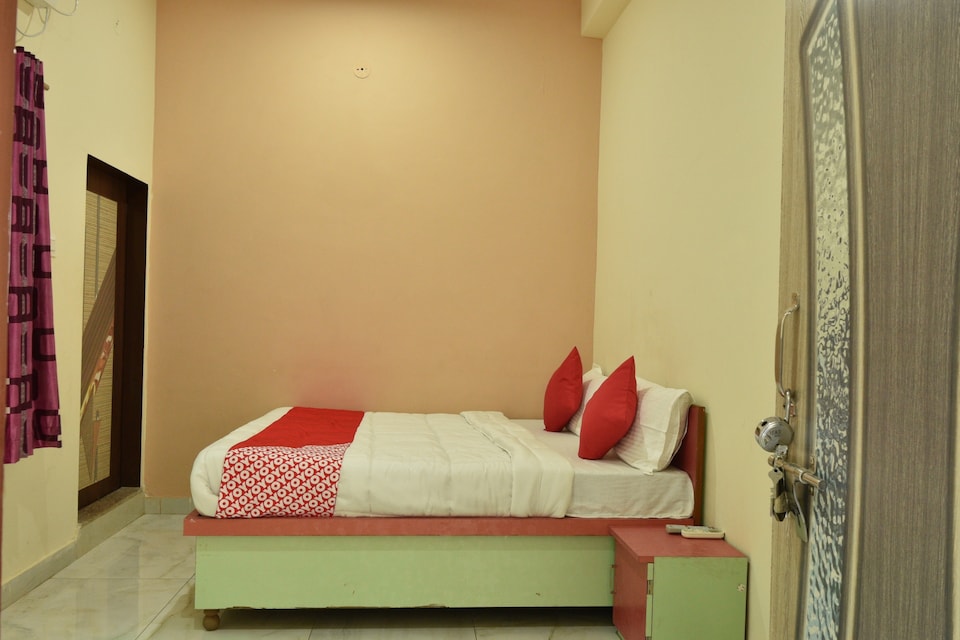 OYO 49174 Govindam Guest House & Restaurant, Khatu Shyamji, Khatu-Shyamji