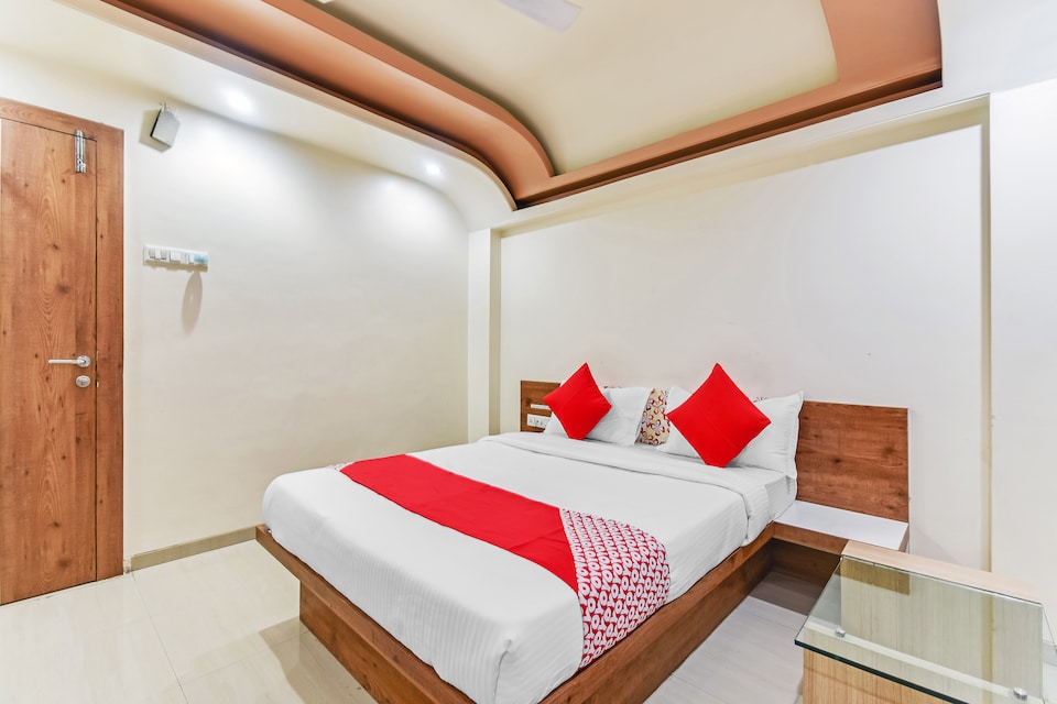 OYO 49176 Hotel Shri Samarth, Osmanabad, Osmanabad