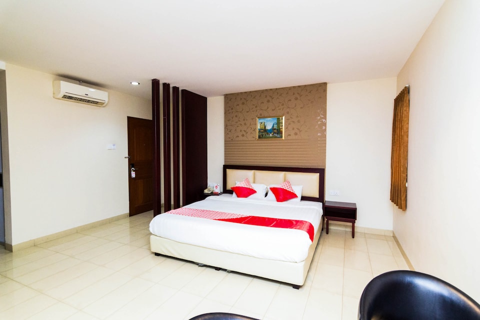 OYO 1447 Lovina Inn - Nagoya Batam, Nagoya Batam, Batam