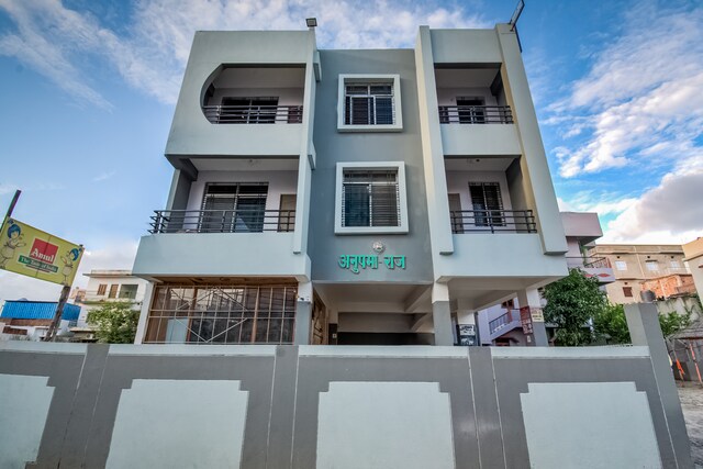 Hotels Danapur Railway Station Park  Patna Starting    729 Upto