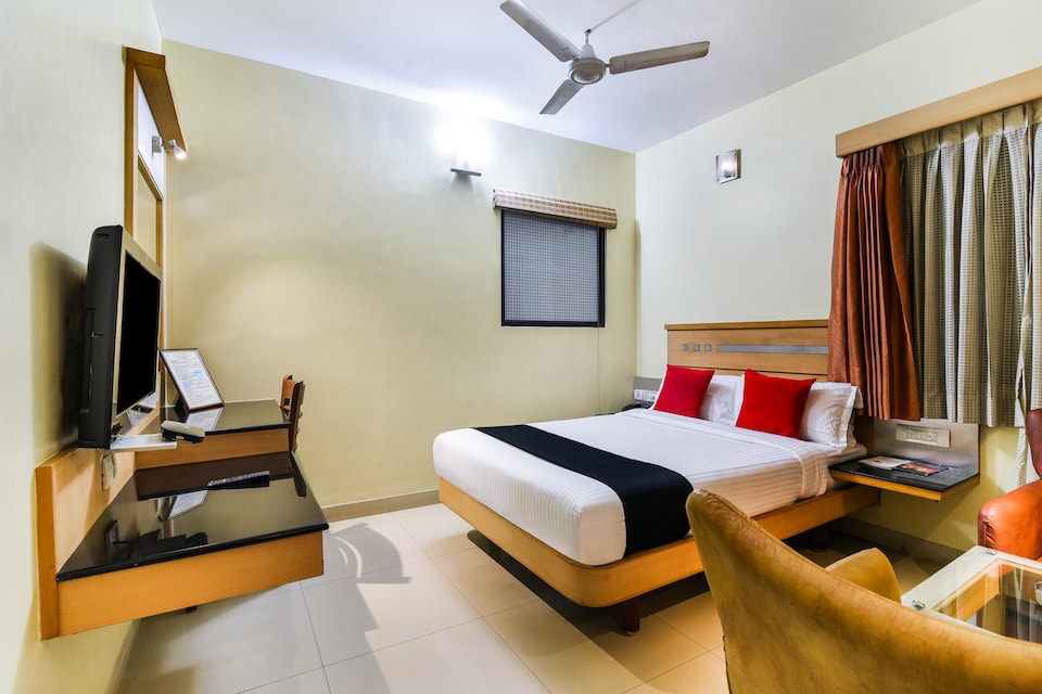 Capital O 49233 S.P. Residency, Pollachi City, Pollachi