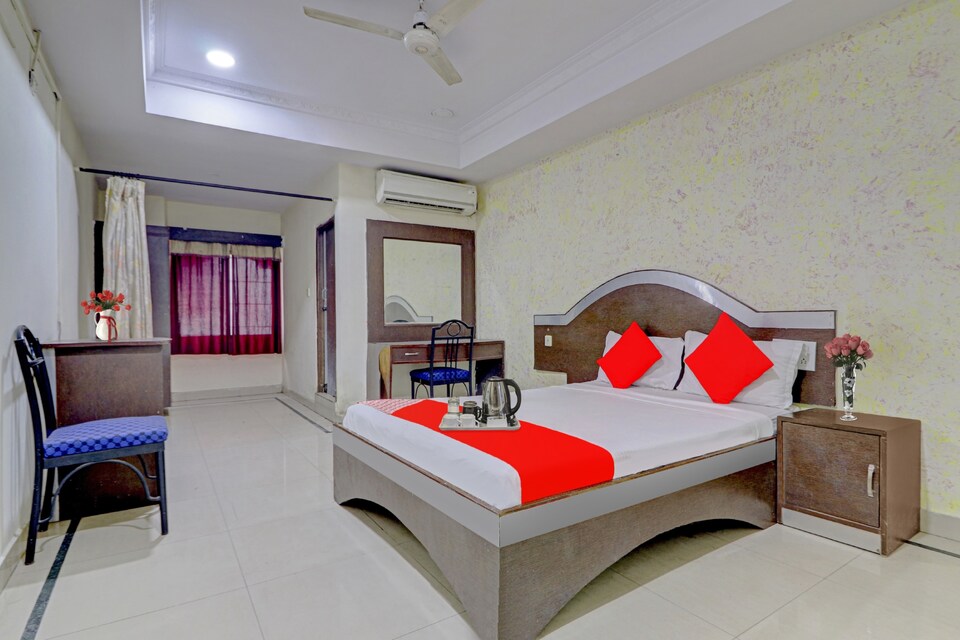 SPOT ON Hotel new simran palace, Secunderabad, Hyderabad