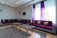 OYO 49292 The Banaras Hotel