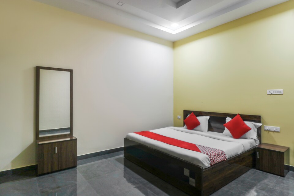 OYO 49307 Shahnai Garden, Airport Road - Raipur, Raipur