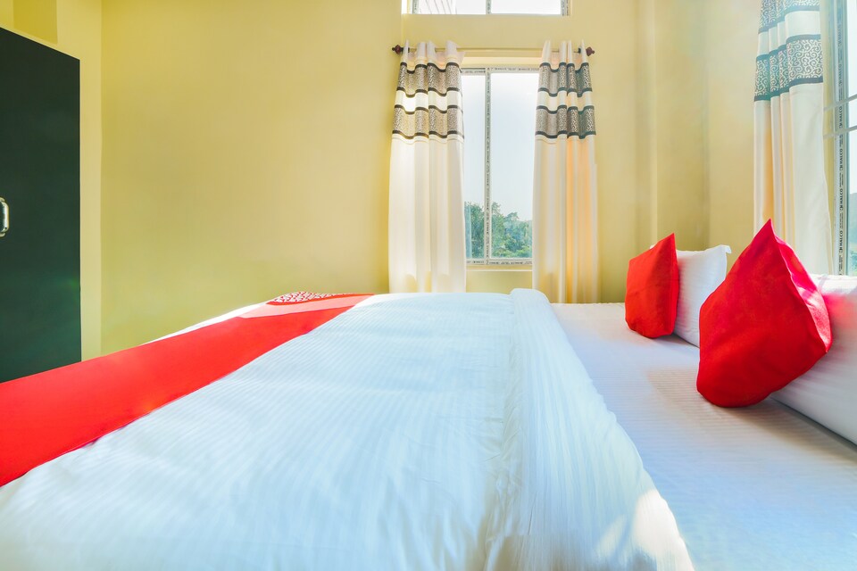 OYO 49308 Royal Palace, Airport-Guwahati, Guwahati