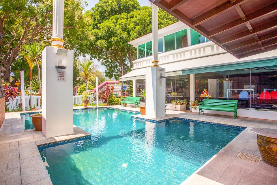 Capital O 89353 Nostalgia Boutique Hotel & Restaurant, Tanjung Bungah, Batu Ferringhi