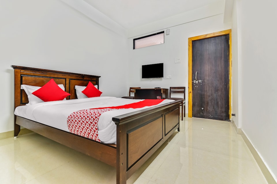 OYO 49312 Sahara Lodge , Rajgurunagar, Pune