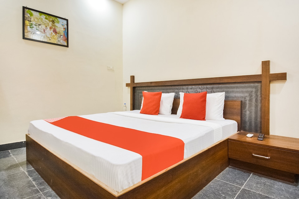 OYO 49325 Hotel Blue Lagoon , Sirsa, Sirsa