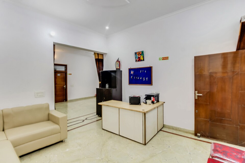 SPOT ON 49331 Hotel Greenland , Fatehabad Road, Agra