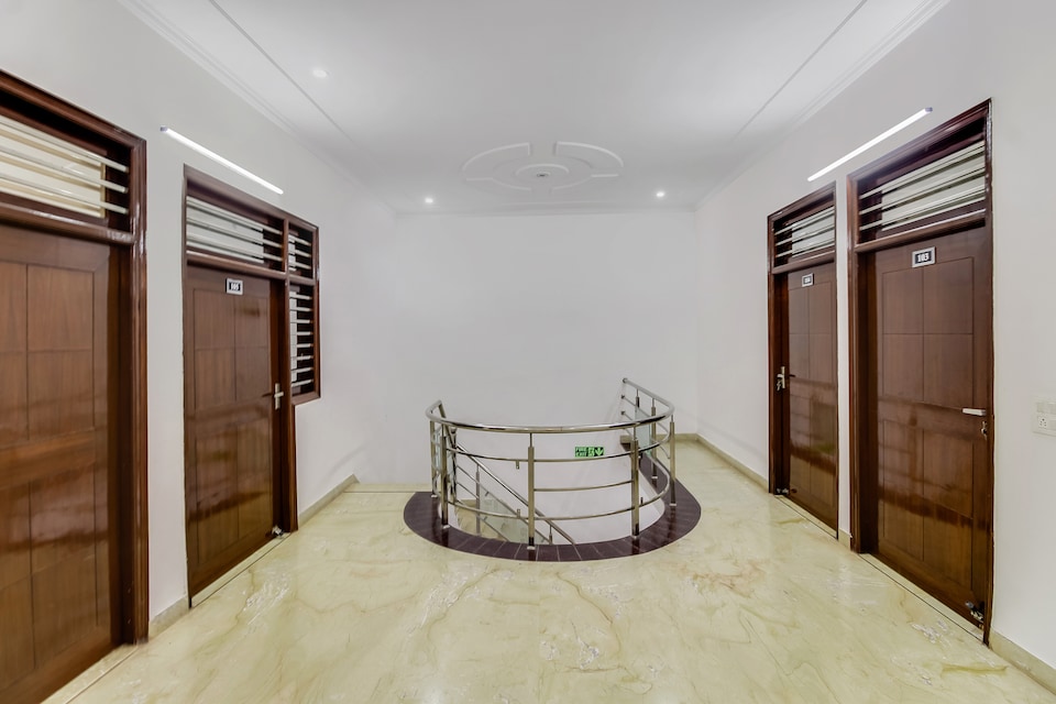 SPOT ON 49331 Hotel Greenland , Fatehabad Road, Agra