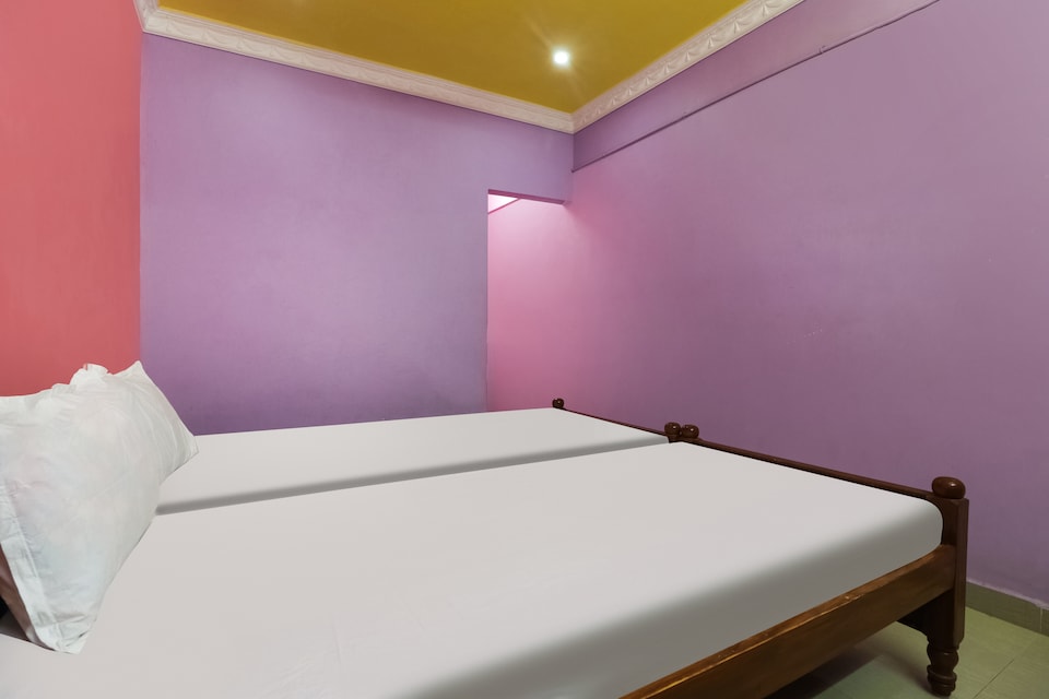 SPOT ON 49337 Vpn Guest House , Sholinghur, Sholinghur