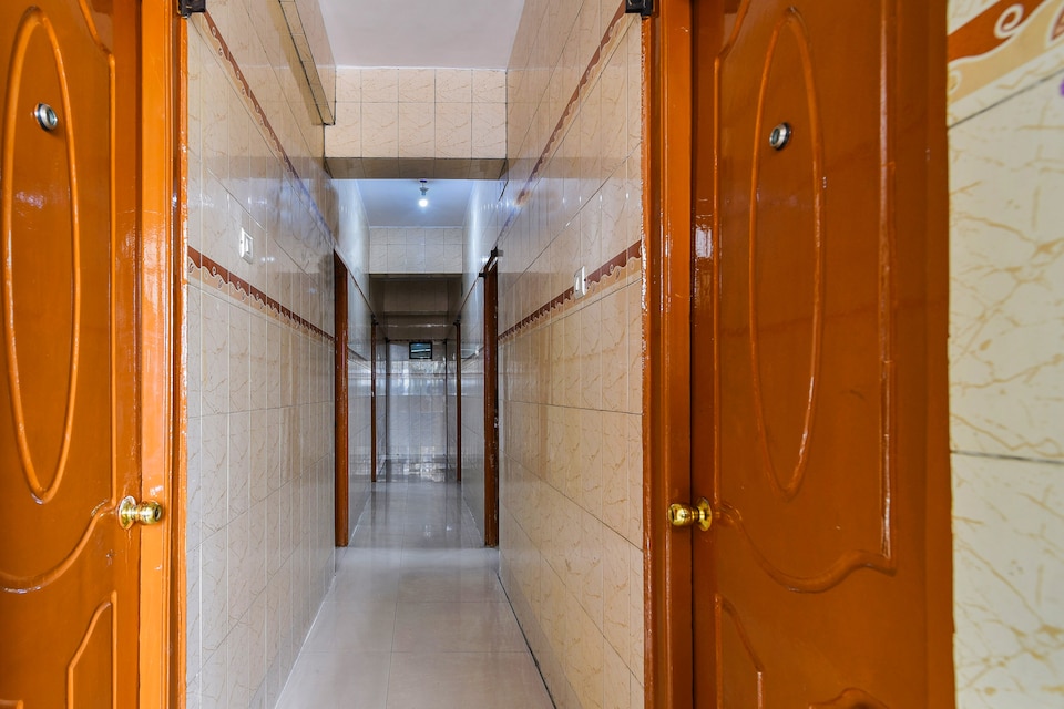 SPOT ON 49347 Jayalakshmi Residency Lodge, Tadipatri, Anantapur