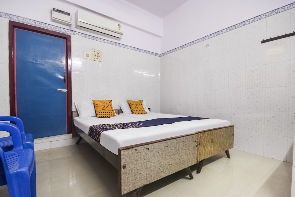 SPOT ON 49352 KRS Lodge, Erode, Erode