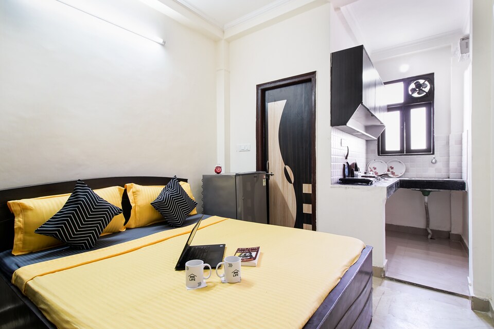 OYO LIFE GRG1677 Sushant lok Ph-1, HUDA CENTRE 1, Gurgaon