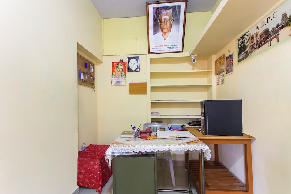 OYO 49391 A.D.P. Cottage, Velankanni, Velankanni