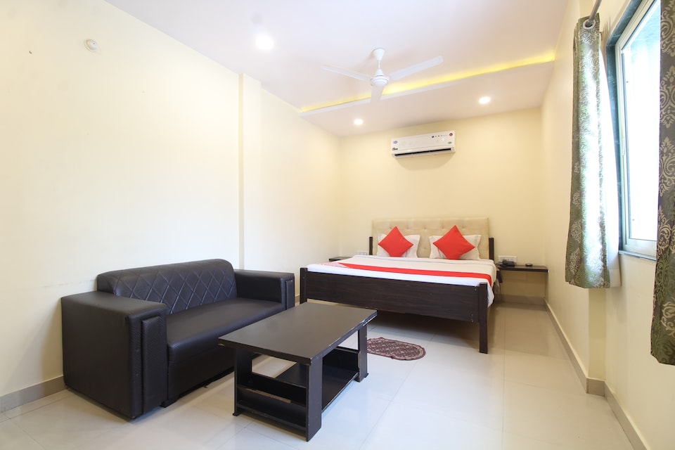 OYO 49408 Hotel Surya, Padav, Gwalior