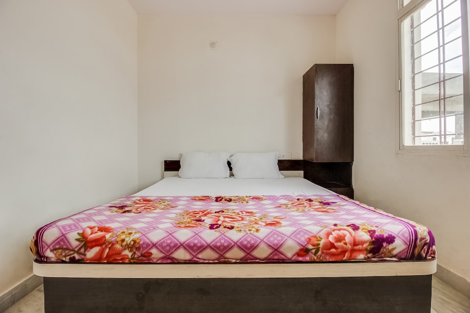 SPOT ON 49412 Sitara Grand Lodge, Kamareddy, Kamareddy