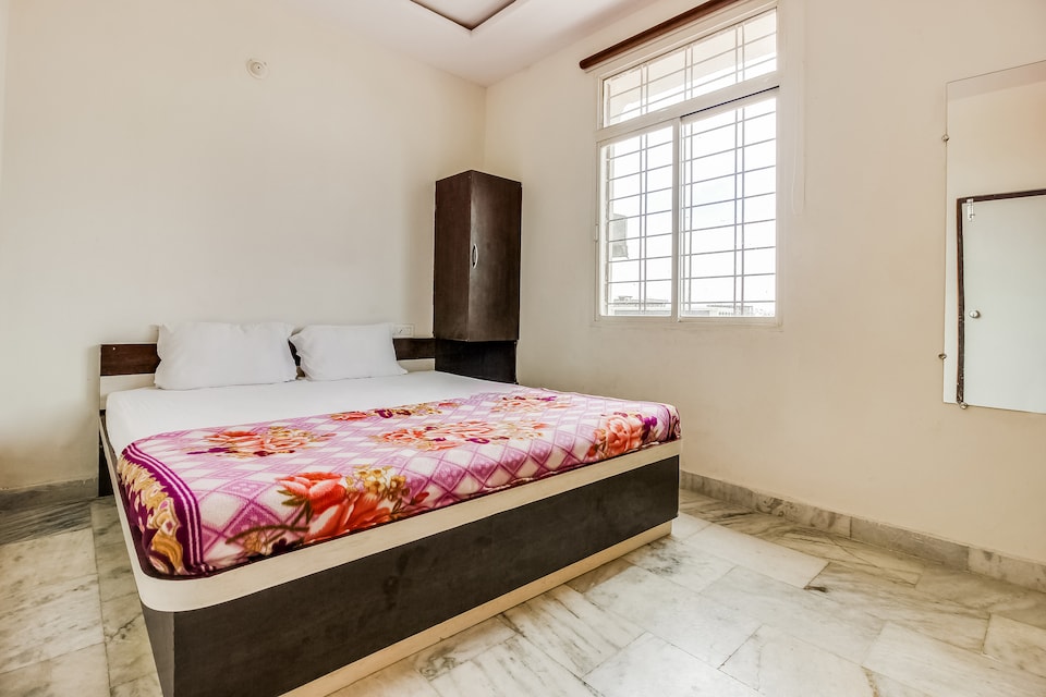 SPOT ON 49412 Sitara Grand Lodge, Kamareddy, Kamareddy