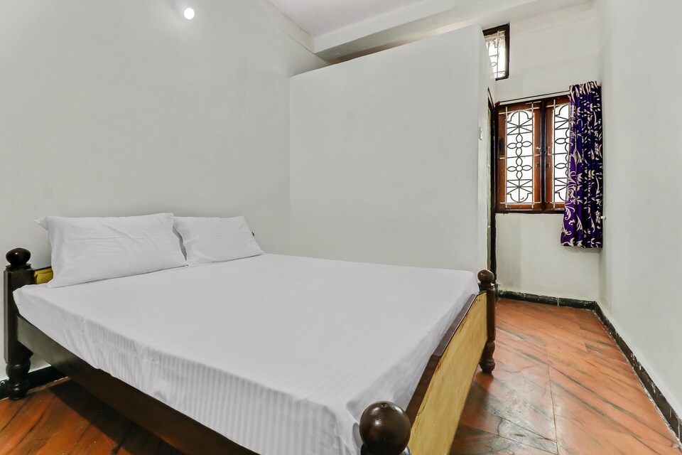 OYO 49418 K F Comforts, Mysore Bannimantap, Mysore