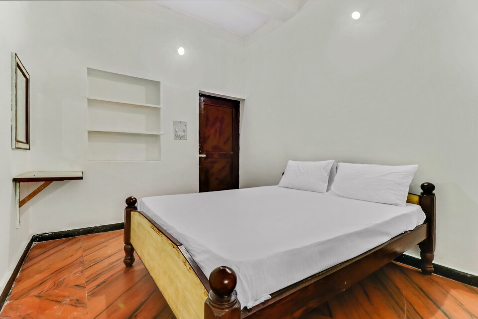 OYO 49418 K F Comforts, Mysore Bannimantap, Mysore