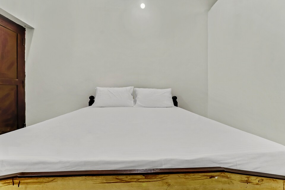 OYO 49418 K F Comforts, Mysore Bannimantap, Mysore