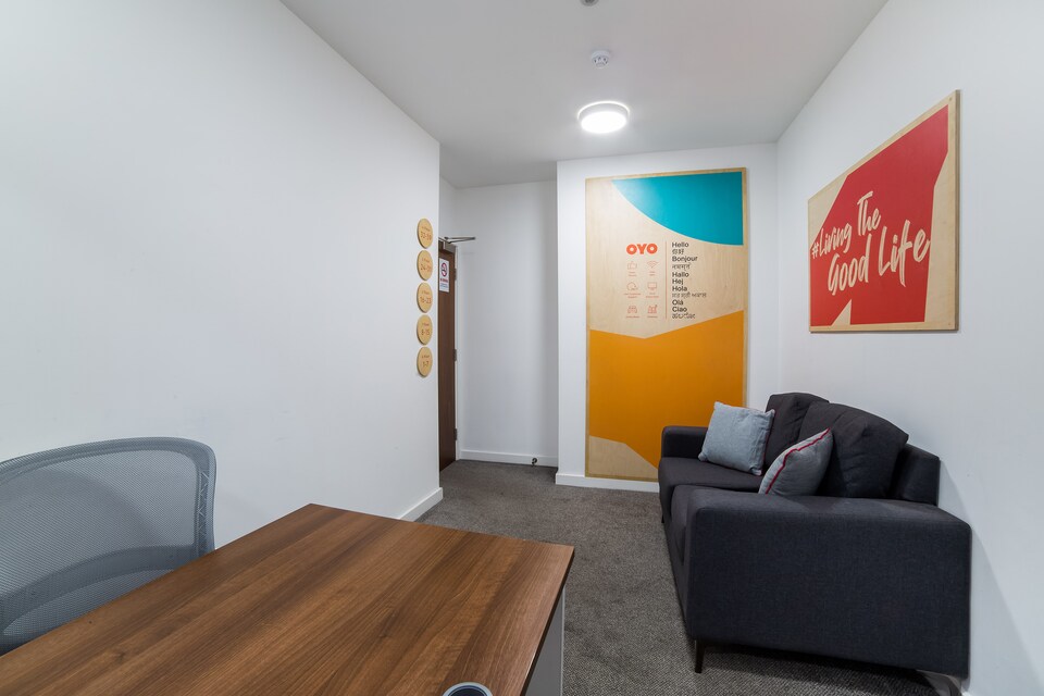 Oyo Vincent Apartments Liverpool Uk Oyo Hotels