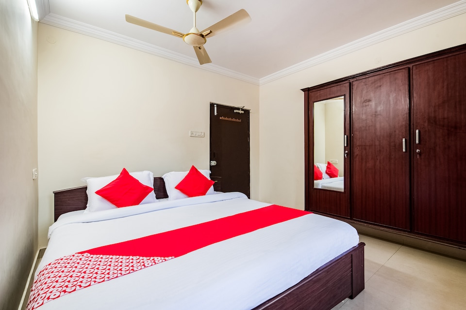 OYO 49427 Vani Residency , Ammalapuram, Ammalapuram