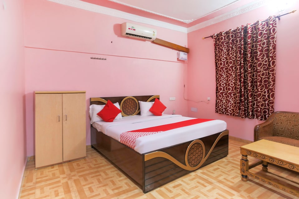 OYO 49458 Kailash Parvat, Chintpurni, Chintpurni