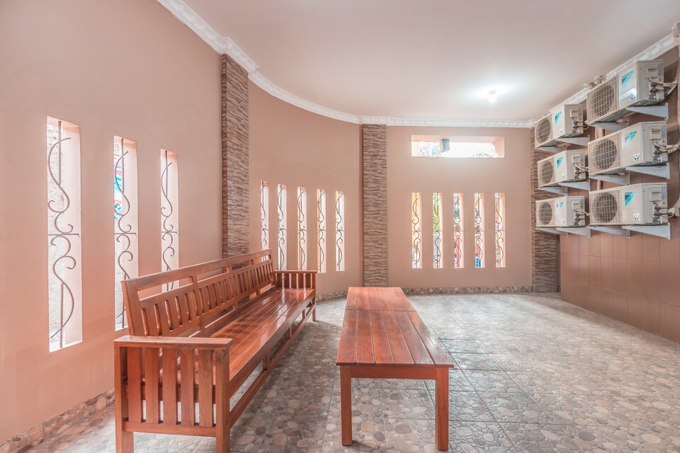 OYO Life 1471 Himka Kost, Kalimalang, Jakarta