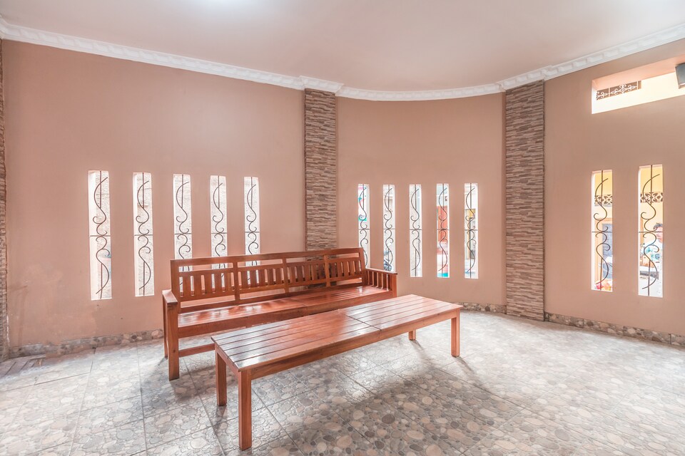 OYO Life 1471 Himka Kost, Kalimalang, Jakarta